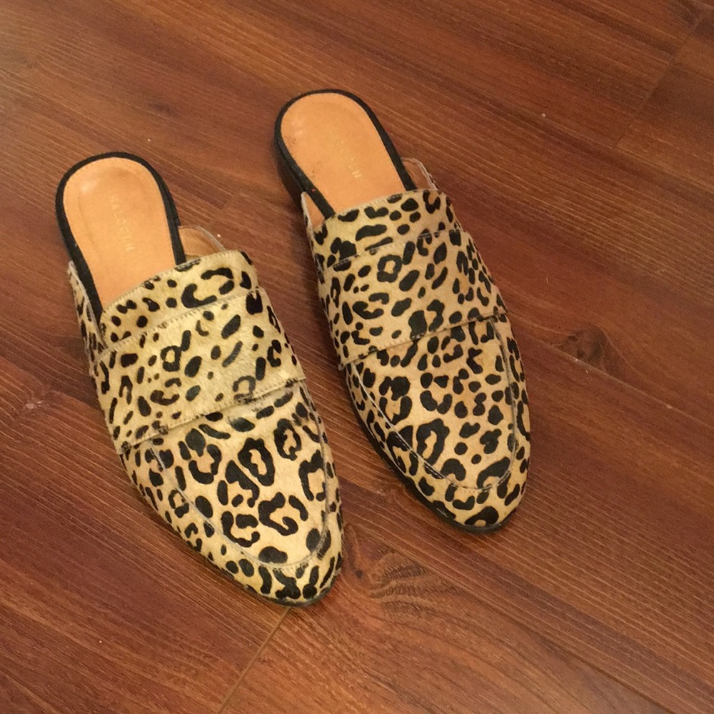 Halogen leopard mules